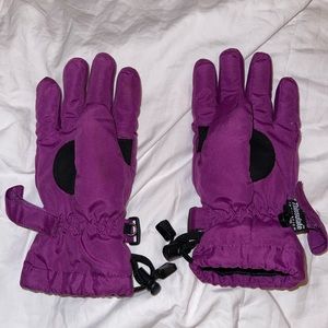 Purple kids gloves or women with small hands, good for cold weather.